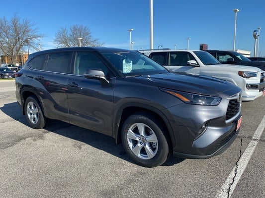 2024 Toyota Highlander LE in Fort Dodge, IA - Fort Dodge Ford Lincoln Toyota
