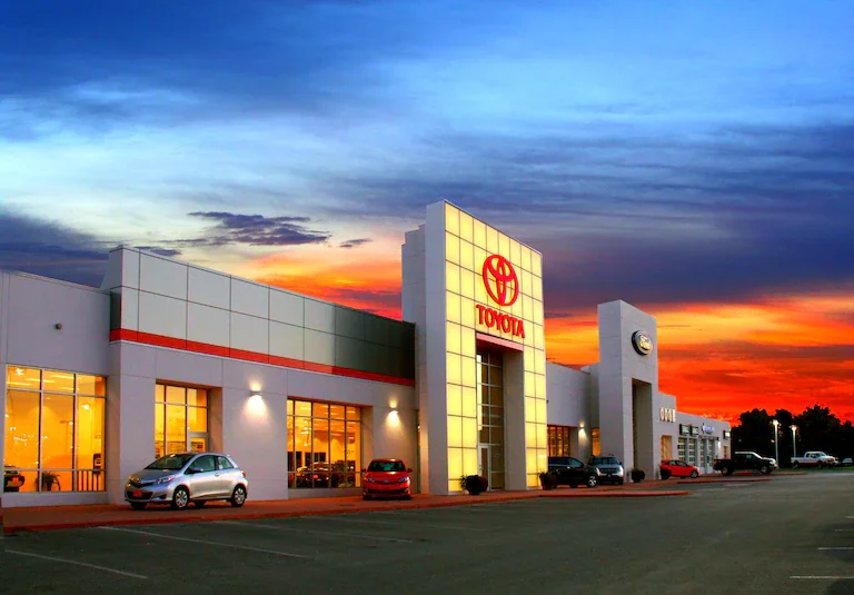 Fort Dodge Ford Lincoln Toyota in Fort Dodge IA