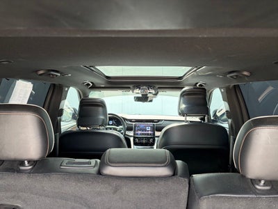 2022 Jeep Grand Cherokee Summit
