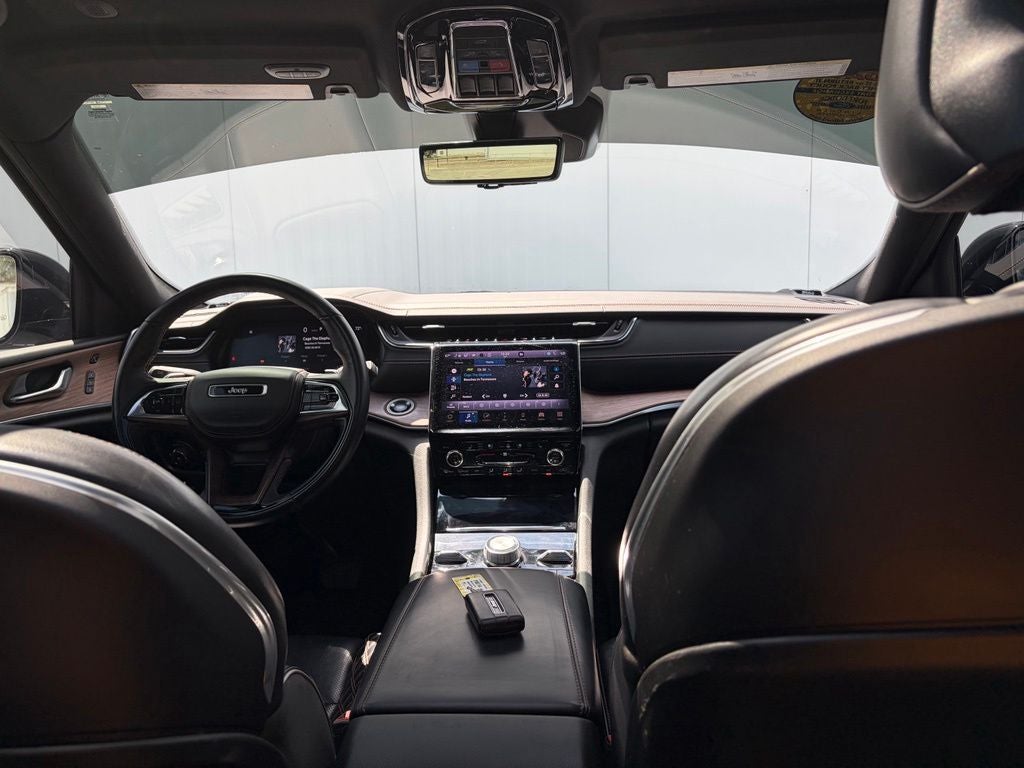 2022 Jeep Grand Cherokee Summit