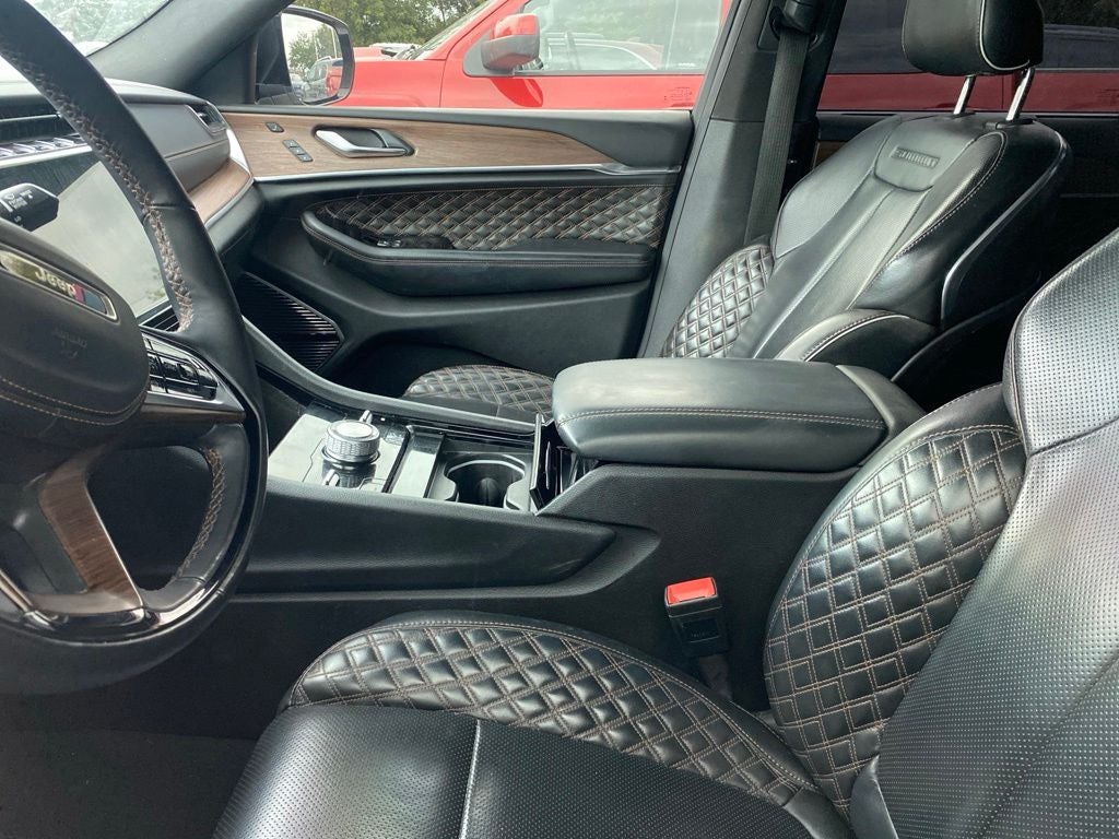 2022 Jeep Grand Cherokee Summit