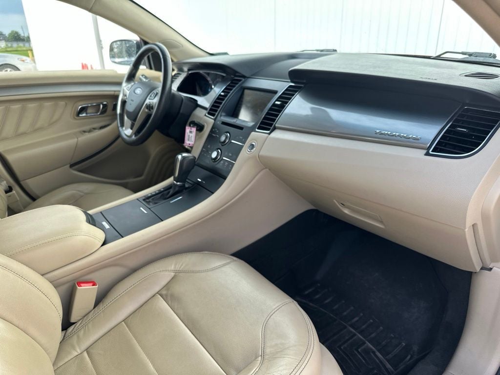 2014 Ford Taurus SEL