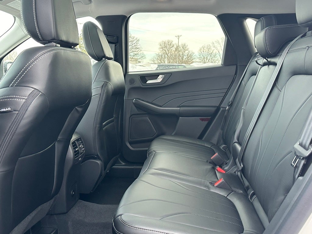 2026 Ford Escape Platinum