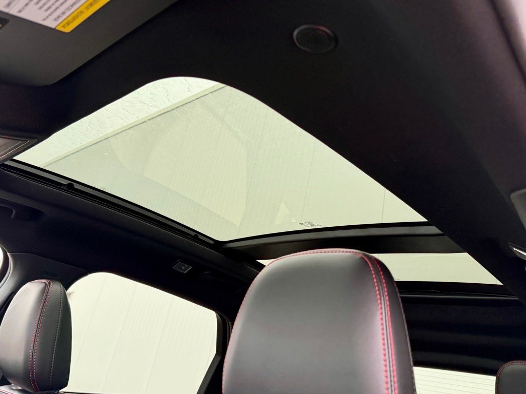 2025 Ford Escape Hybrid ST-Line Select