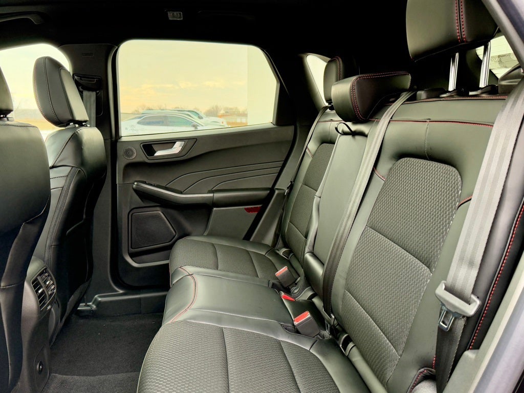 2025 Ford Escape Hybrid ST-Line Select