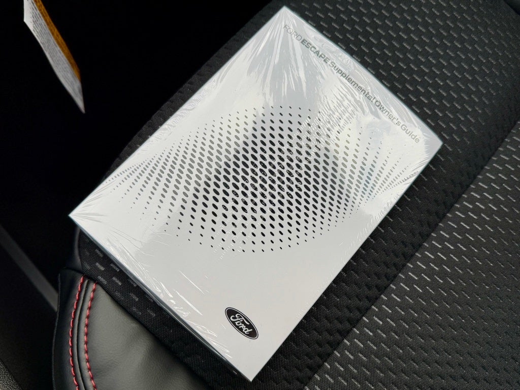 2025 Ford Escape Hybrid ST-Line Select