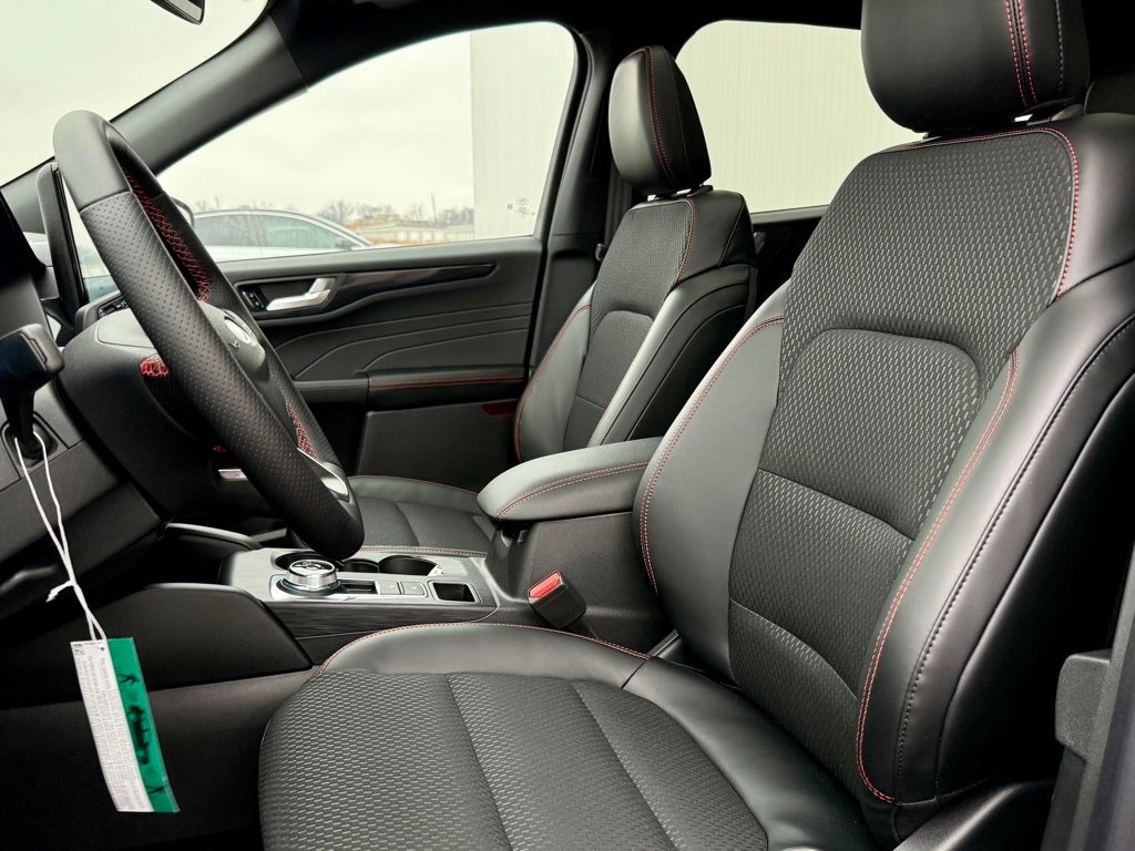 2025 Ford Escape Hybrid ST-Line Select