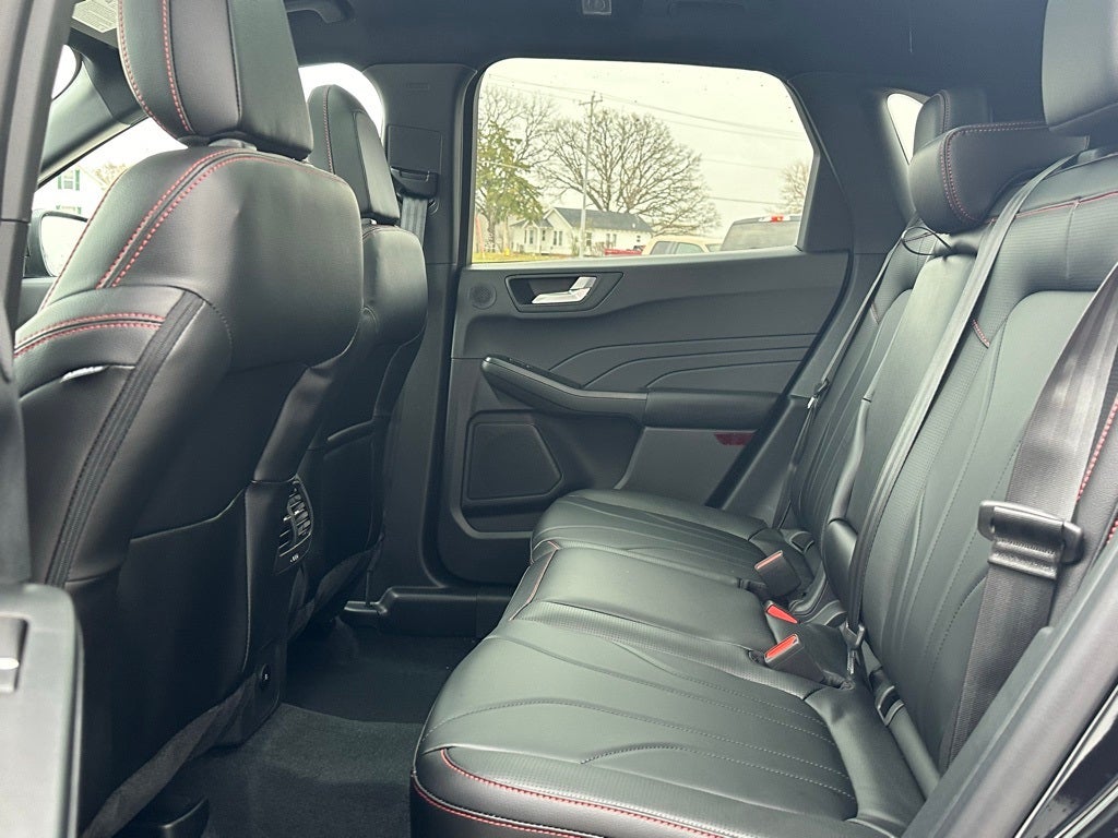 2026 Ford Escape ST-Line Elite