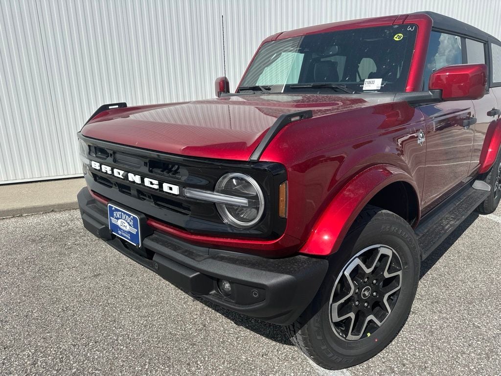 2026 Ford Bronco Outer Banks