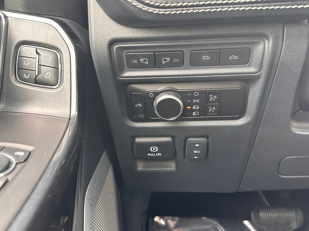 2023 Ford F-150 Lightning Platinum