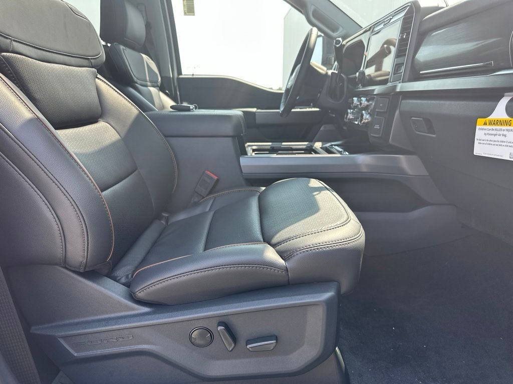 2026 Ford F-450SD Lariat DRW