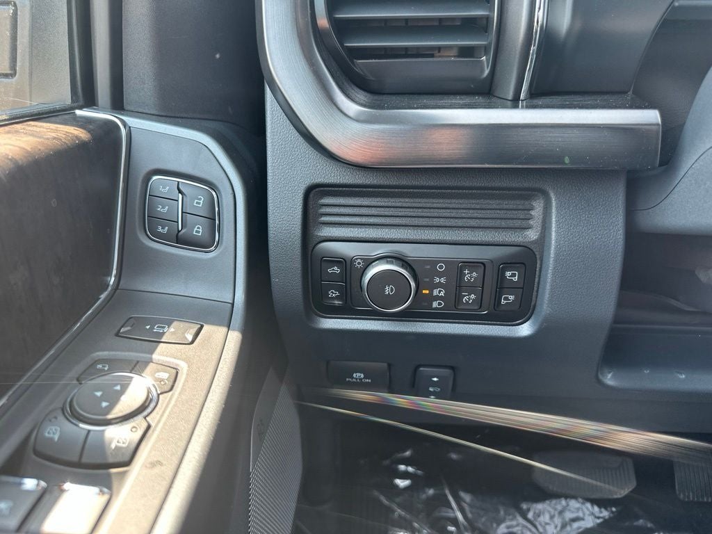 2026 Ford F-450SD Lariat DRW