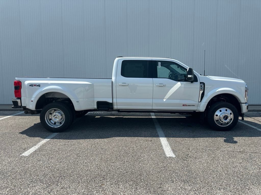 2026 Ford F-450SD Lariat DRW