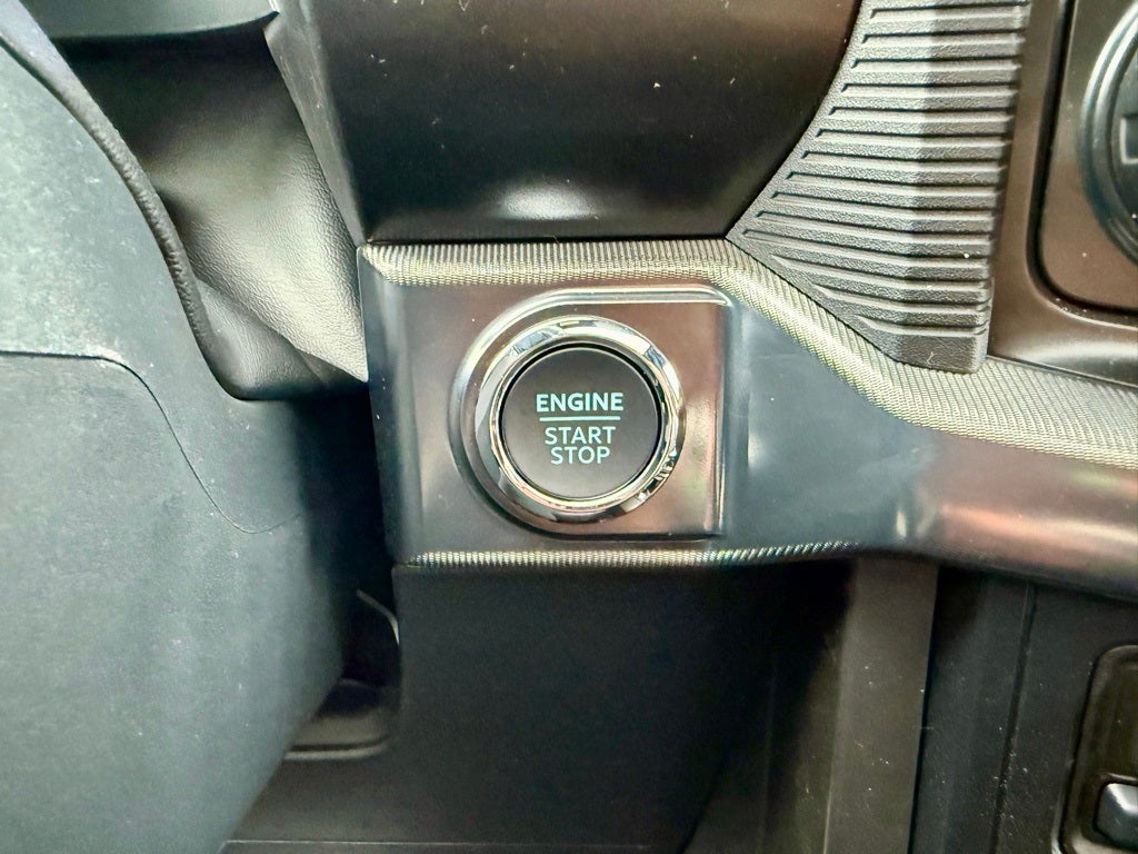 2025 Ford F-150 Lariat Hybrid