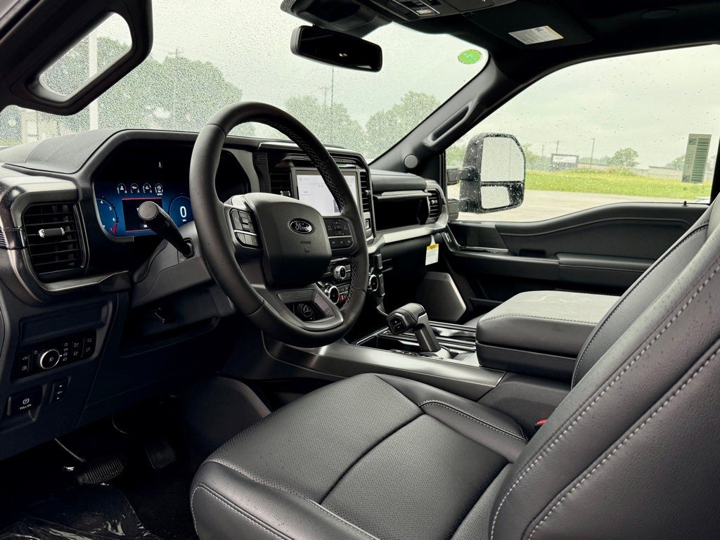 2025 Ford F-150 Lariat Hybrid