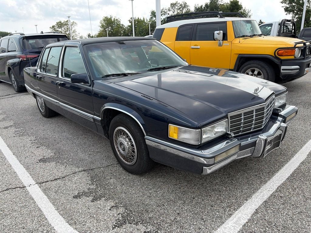 1991 Cadillac Fleetwood Base