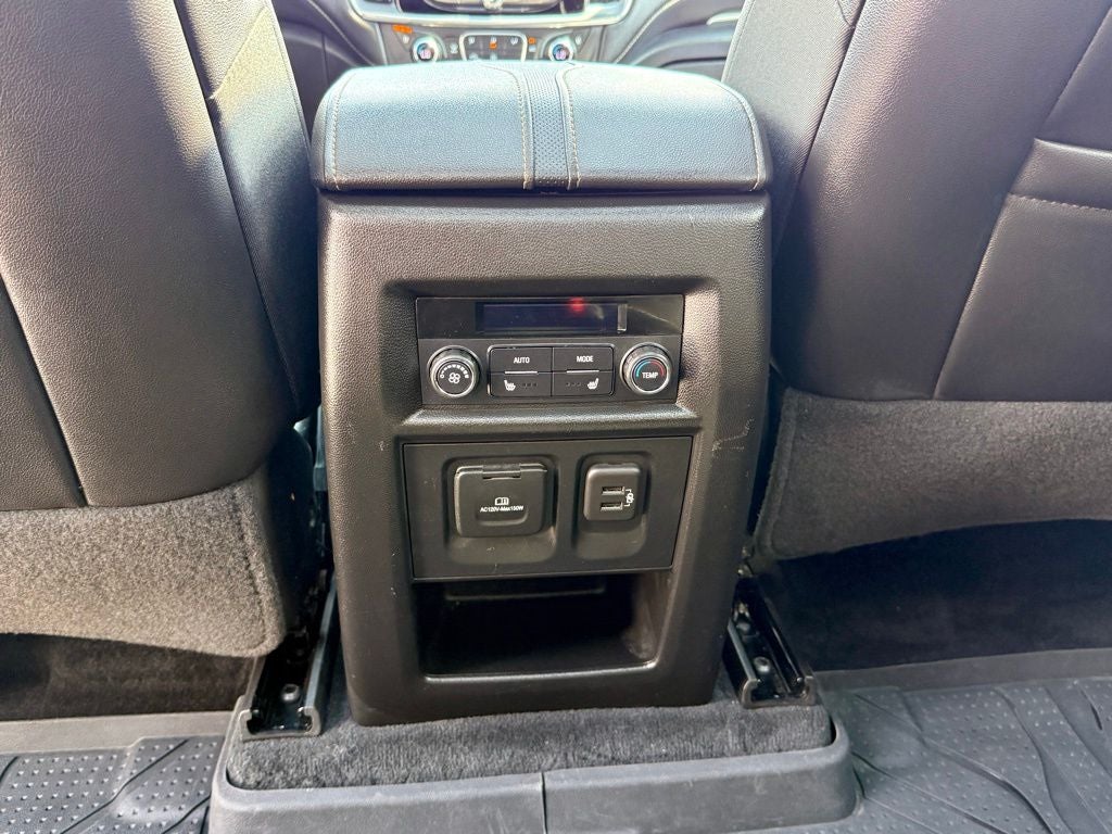 2023 Chevrolet Traverse Premier - Photo 16