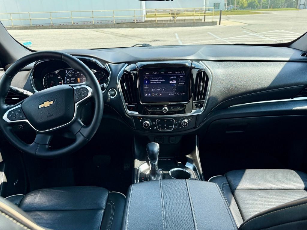 2023 Chevrolet Traverse Premier - Photo 17