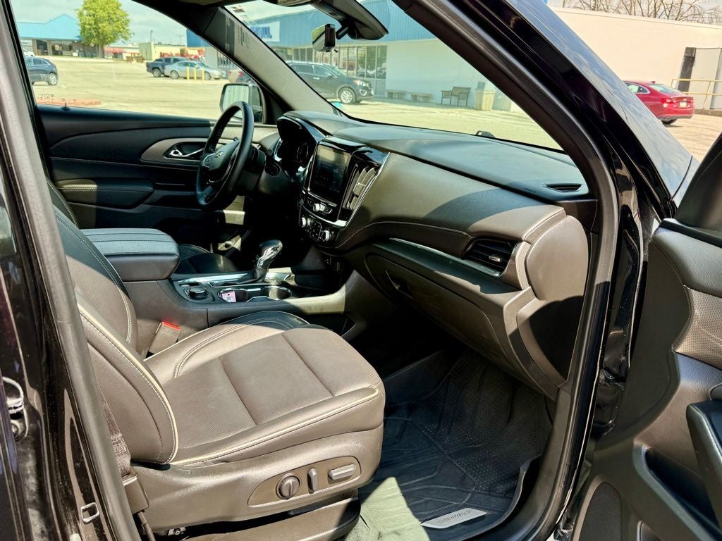 2023 Chevrolet Traverse Premier - Photo 22