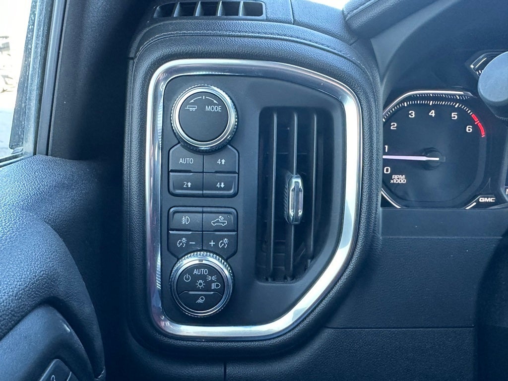 2022 GMC Sierra 2500HD SLT