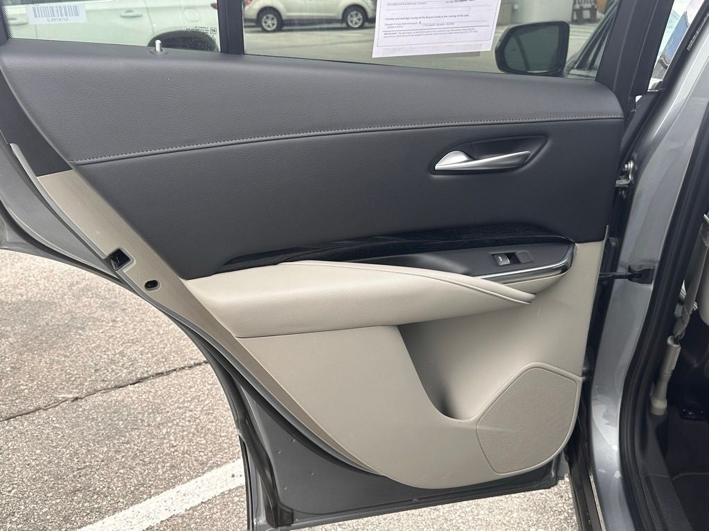 2023 Cadillac XT4 Premium Luxury