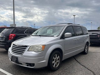 2009 Chrysler Town &amp; Country Touring