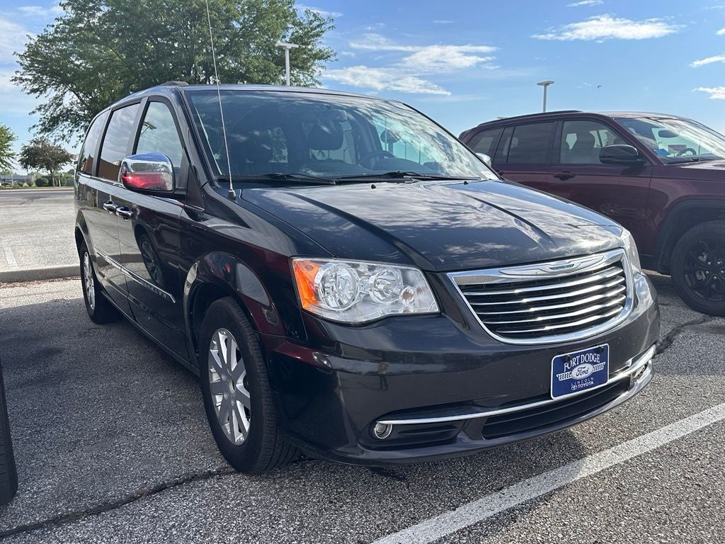 2015 Chrysler Town & Country Touring
