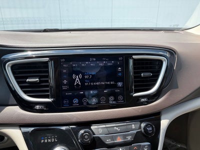 2020 Chrysler Pacifica Touring L Plus