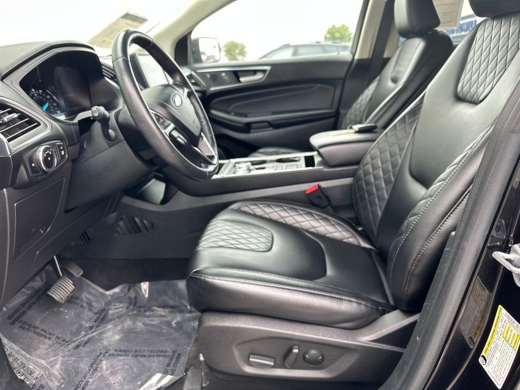 2023 Ford Edge Titanium