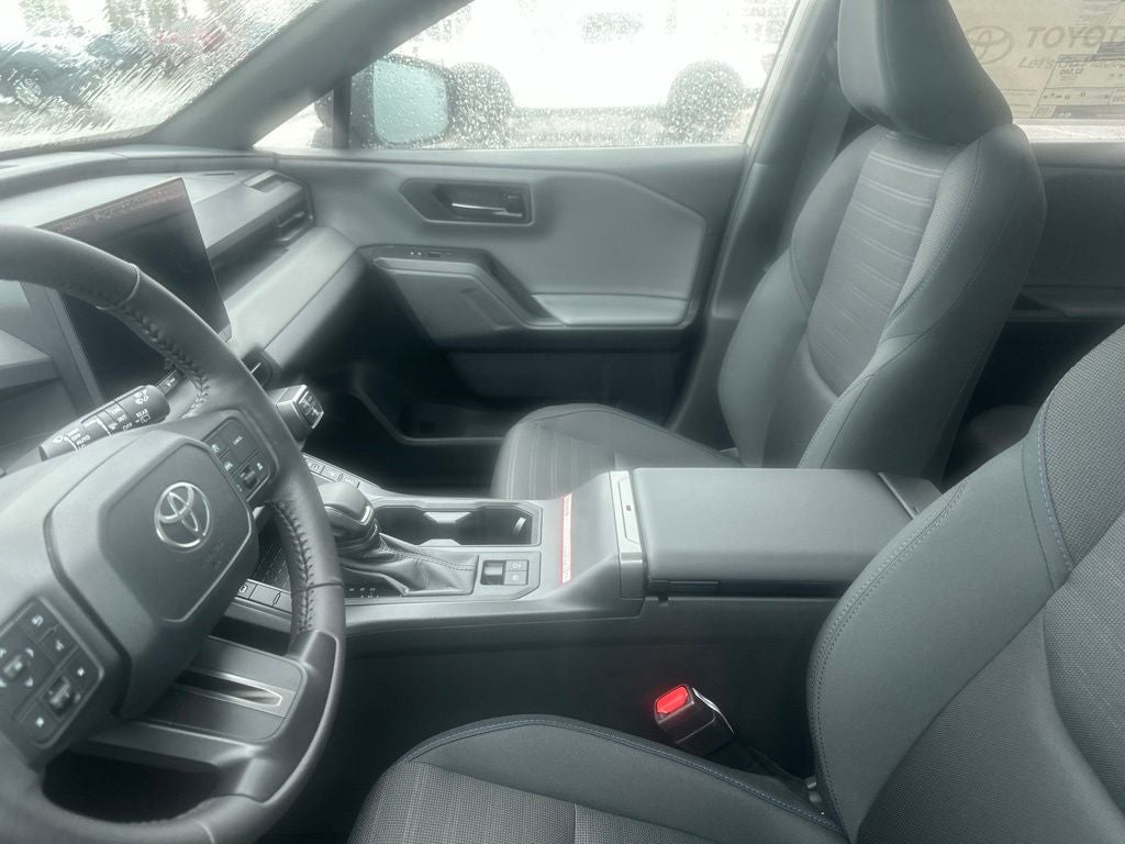 2026 Toyota RAV4 SE
