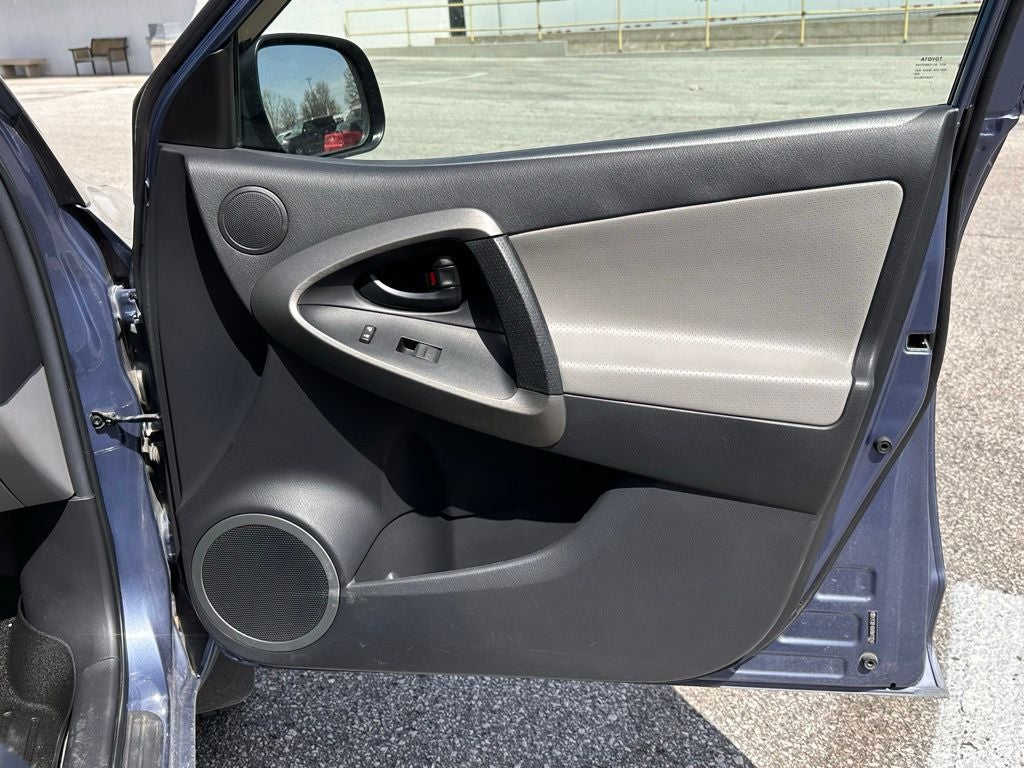 2011 Toyota RAV4 Limited