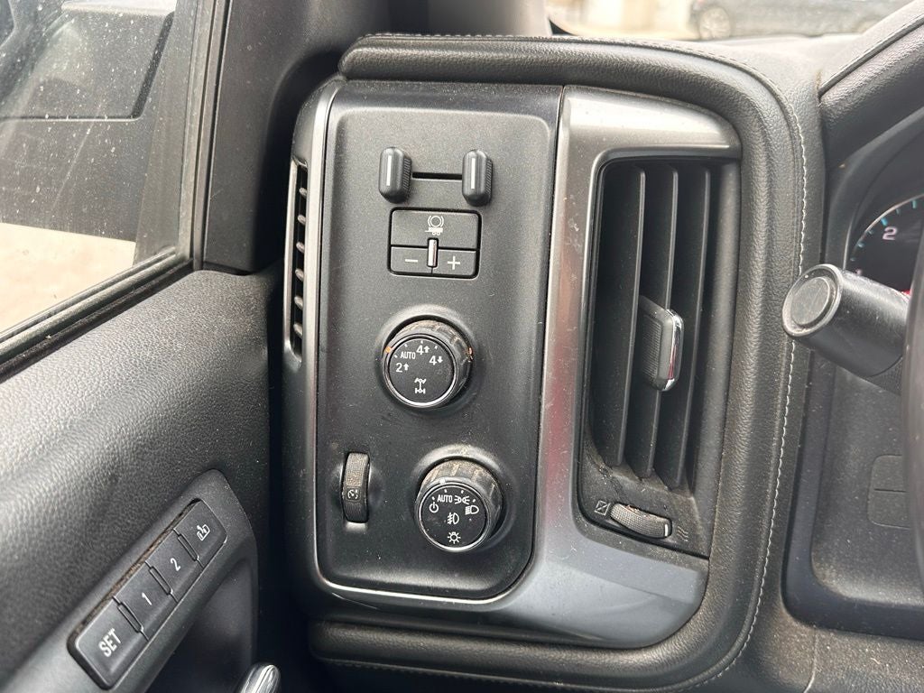 2015 Chevrolet Silverado 1500 LTZ 1LZ