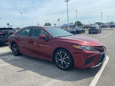 2018 Toyota Camry SE