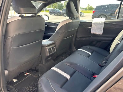 2025 Toyota Camry SE Hybrid