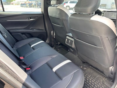 2025 Toyota Camry SE Hybrid