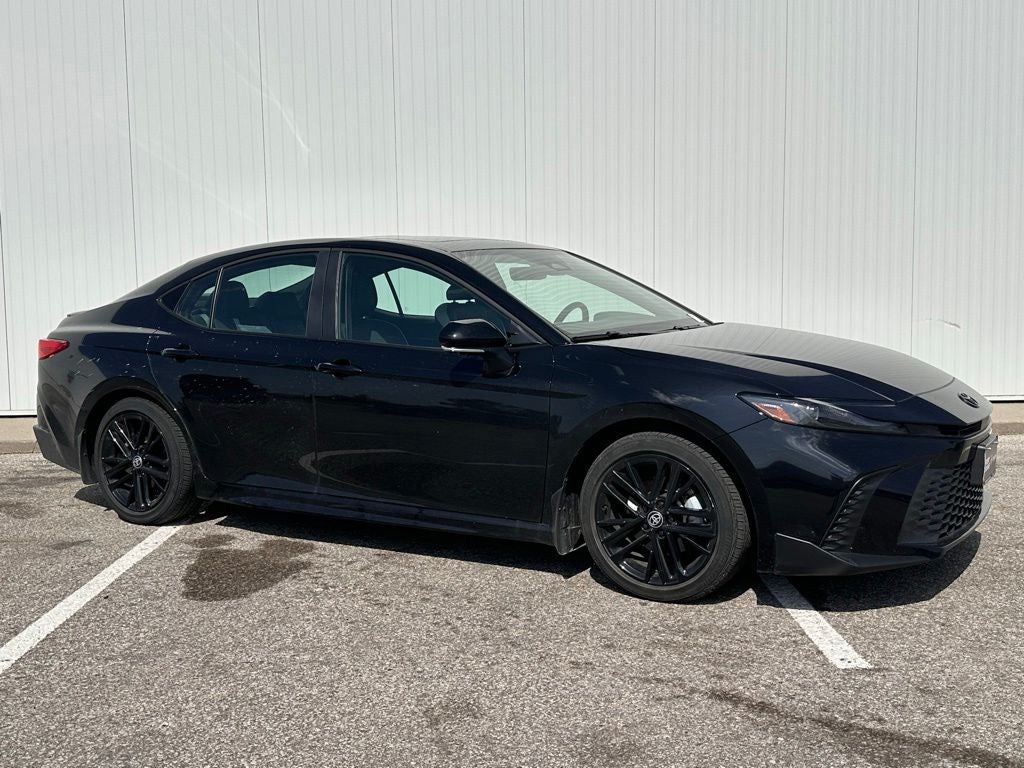 2025 Toyota Camry SE Hybrid