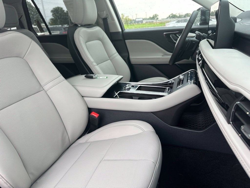 2027 Lincoln Aviator Premiere