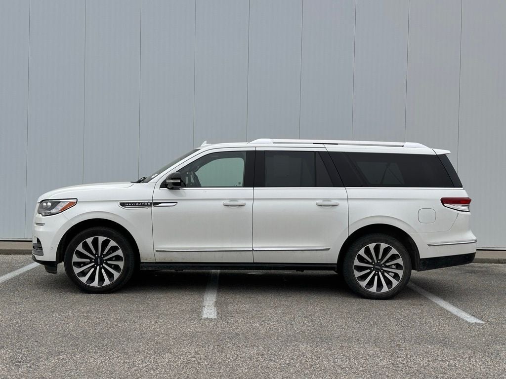 2023 Lincoln Navigator L Reserve
