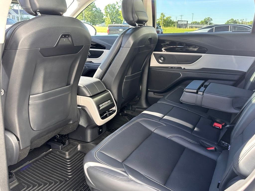 2025 Lincoln Nautilus Premiere II