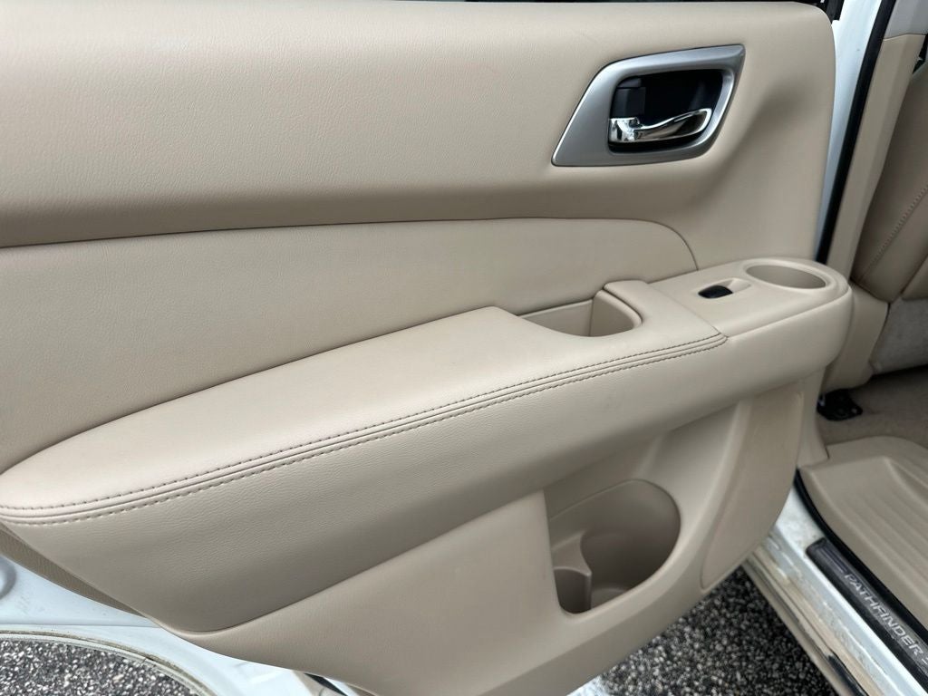 2014 Nissan Pathfinder Platinum