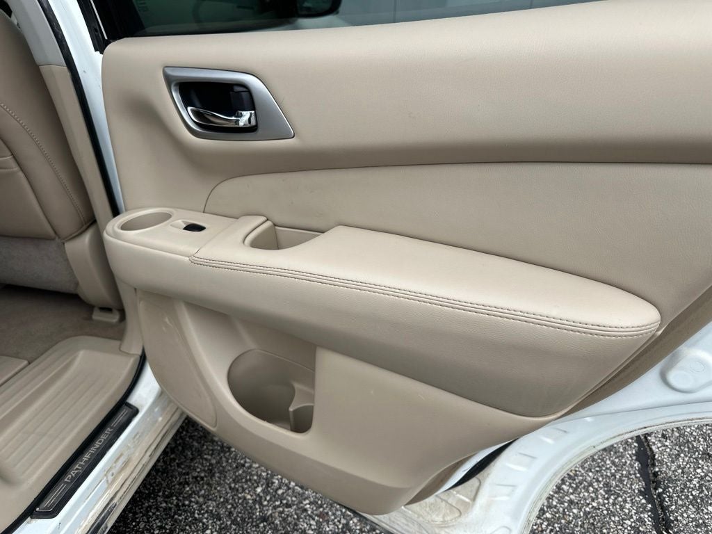 2014 Nissan Pathfinder Platinum