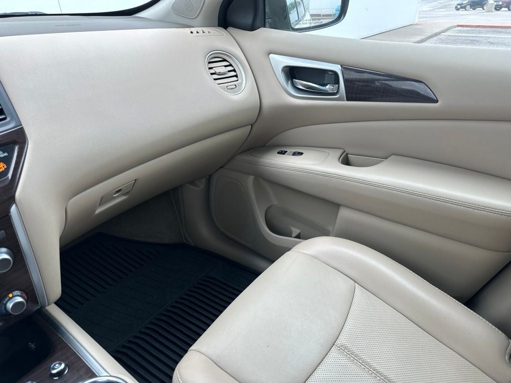 2014 Nissan Pathfinder Platinum
