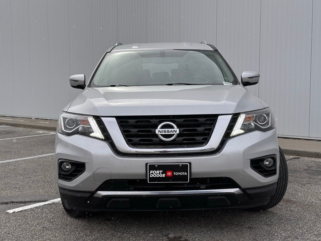 2020 Nissan Pathfinder SV