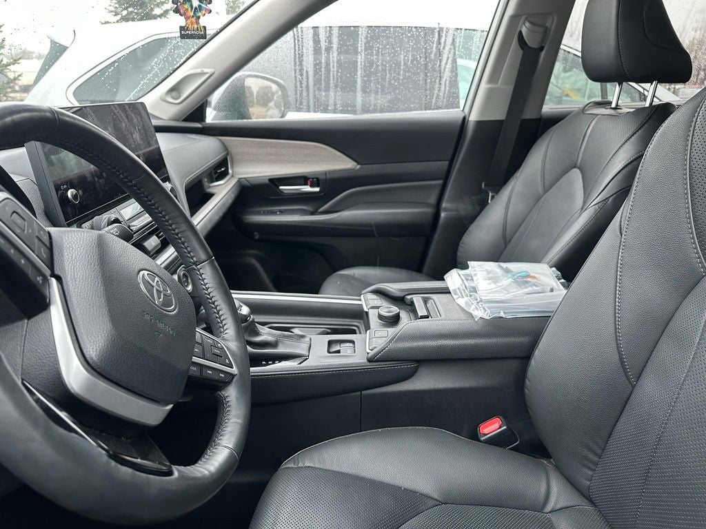 2024 Toyota Grand Highlander Platinum