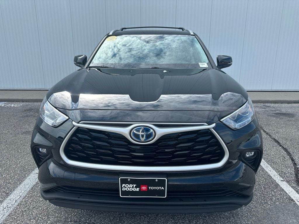 2023 Toyota Highlander Hybrid Bronze Edition