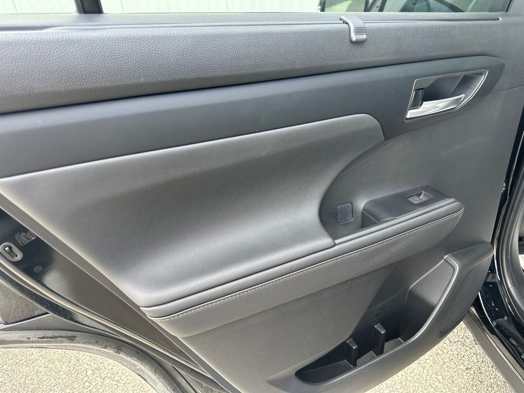 2023 Toyota Highlander Hybrid Bronze Edition