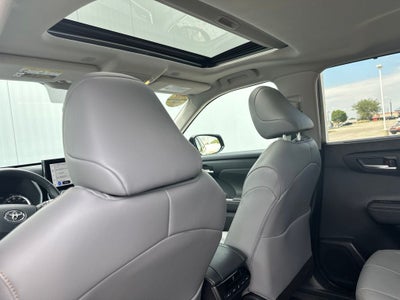 2023 Toyota Highlander Hybrid Bronze Edition