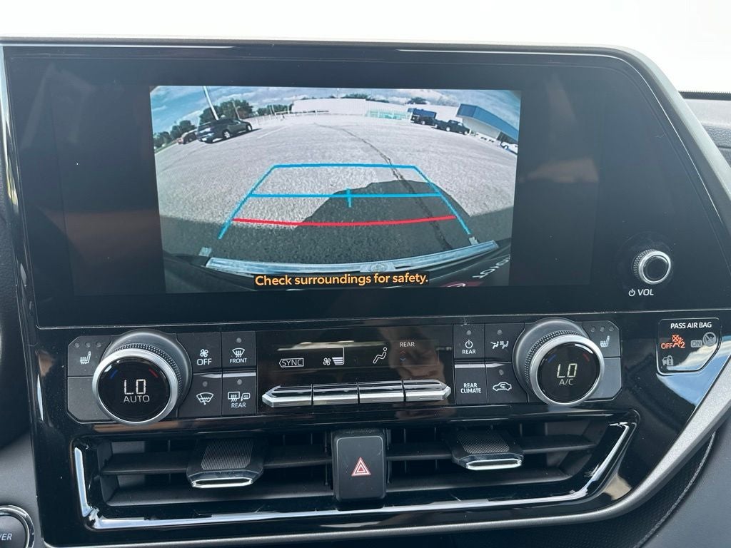 2023 Toyota Highlander Hybrid Bronze Edition