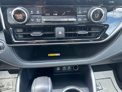 2023 Toyota Highlander Hybrid Bronze Edition