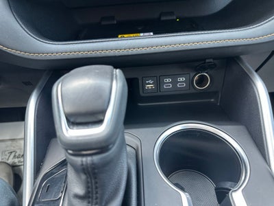 2023 Toyota Highlander Hybrid Bronze Edition